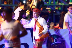 BIB: 
                            <button type="button" onclick="openModal(23726326)" class="btn btn-primary btn-sm float-right btn-popup" data-toggle="modal" data-target=".modal-high-quality">
                        <i class="fas fa-shopping-cart"></i> Add to Cart
                    </button>
                                            <button type="button" onclick="isThisMe(23726326, true)" class="btn btn-success btn-sm float-right btn-popup btn-isme hidden" data-toggle="tooltip" data-placement="bottom" title="นี่คือรูปของคุณใช่ไหม คลิกที่นี่เพื่อเอาเข้าอัลบั้ม">
                        <i class="fas fa-plus"></i> Add to album
                    </button>
                    <button type="button" onclick="isThisMe(23726326, false)" class="btn btn-warning btn-sm float-right btn-popup btn-isnotme hidden">
                        <i class="fas fa-ban"></i> Remove from album
                    </button>